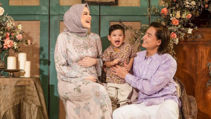 Cut Meyriska Bagikan Pengalaman Berbeda di Kehamilan Kedua