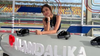 Heboh Angie Ang Terima Hadiah dari Marc Marquez, Apa Isinya?