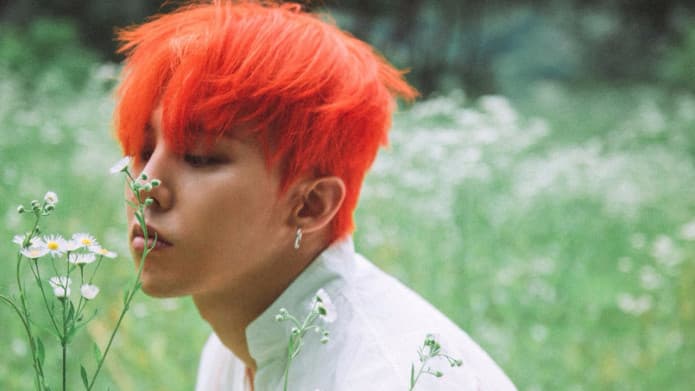 Fakta di Balik Kaos Putih G-Dragon dalam MV 'Still Life' yang Jadi Sorotan