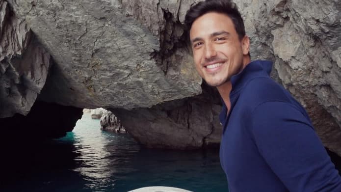 Beredar Foto Hamish Daud jadi Kuli Bangunan, Gayanya Jadi Sorotan Netizen