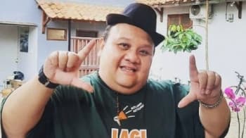 Rony Dozer Meninggal, Istri Terancam Dipolisikan Karena Tak Bisa Kembalikan Uang Produksi Film