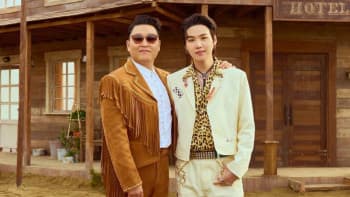 Suga BTS Berhasil Masuk ‘Jebakan’ PSY Untuk Muncul di MV 'That That'