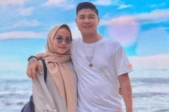 Andika Kangen Band Berikan THR Kartu ATM Saldo Rp1 Miliar untuk Tunangan, Tuai Pujian Netizen