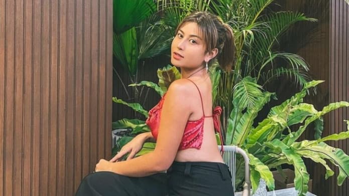 Menangis Dituduh Membunuh Eks Pacar, Awkarin: Kalau Bisa Gantikan Posisi Dia