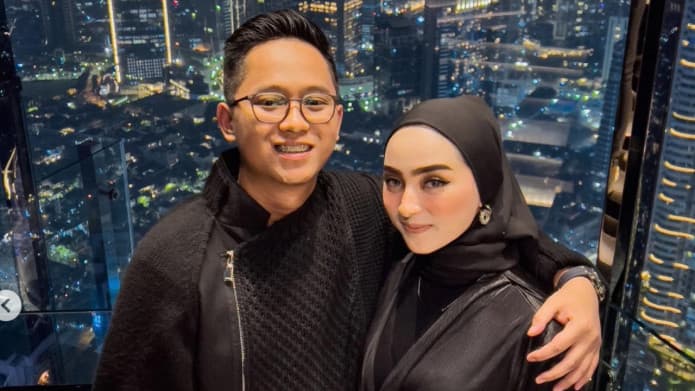 Bikin Mewek, Begini Isi Surat Doni Salmanan untuk Istri yang Ultah