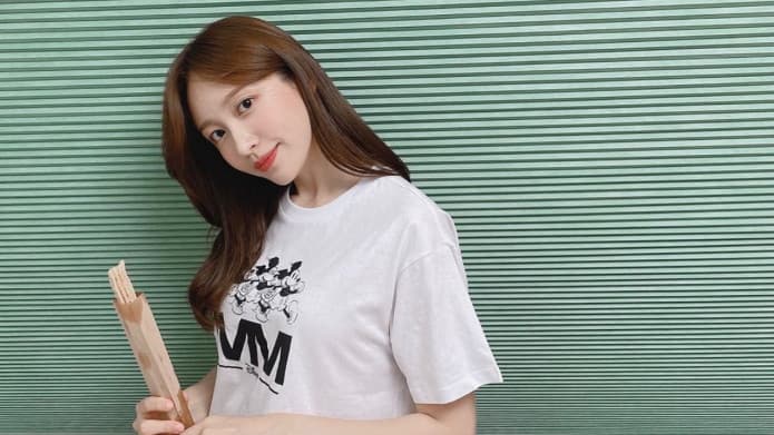 Selamat! Hani EXID Dikabarkan Pacaran dengan Psikiater Yang Jae Woong
