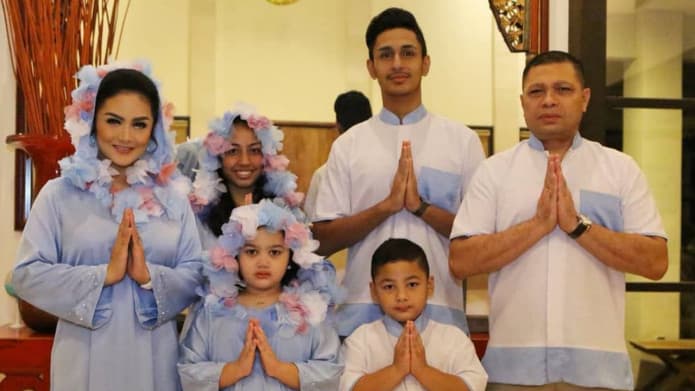 Putra Raul Lemos Temui Krisdayanti, Postur Tubuh & Wajah Jadi Sorotan