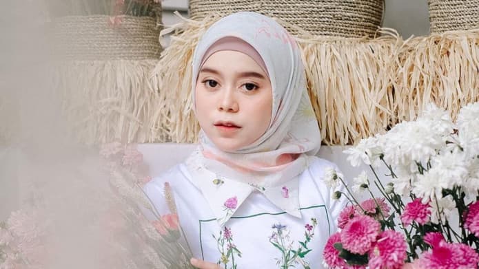 Lesti Ungkap Alasan Tak Bisa Datang ke Pernikahan Via Vallen