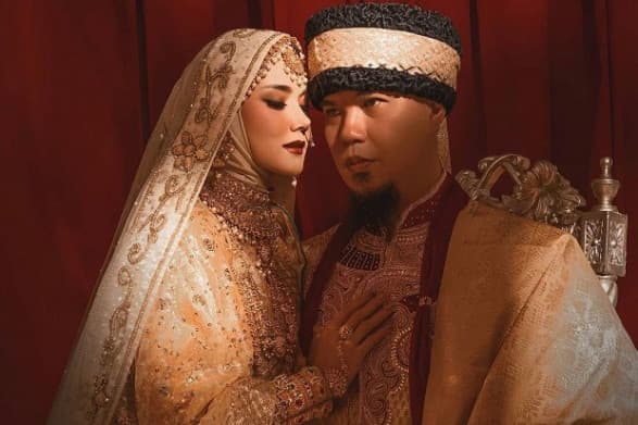 Pernikahan Ahmad Dhani dan Mulan Jameela Baru Dicatat Negara Tahun 2020, Kenapa?