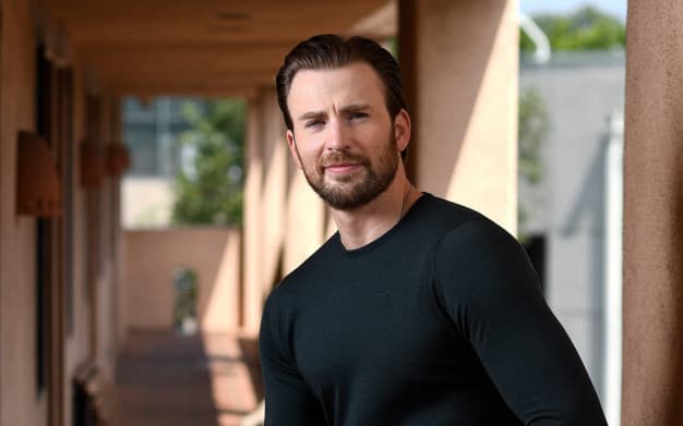 Chris Evans Cari Calon Istri karena Kesepian, Netizen Heboh
