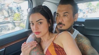 Bebas dari Penjara, Jerinx SID Cium Nora Alexandra: Ada saat Senang dan Susah