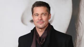 Teteskan Airmata, Brad Pitt Bangga Lihat Shiloh Diam-diam Jago Menari