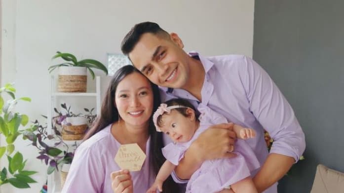 Baby Chloe Dilarikan ke Rumah Sakit, Asmirandah Pedih Melihat Anak Kesakitan Diinfus