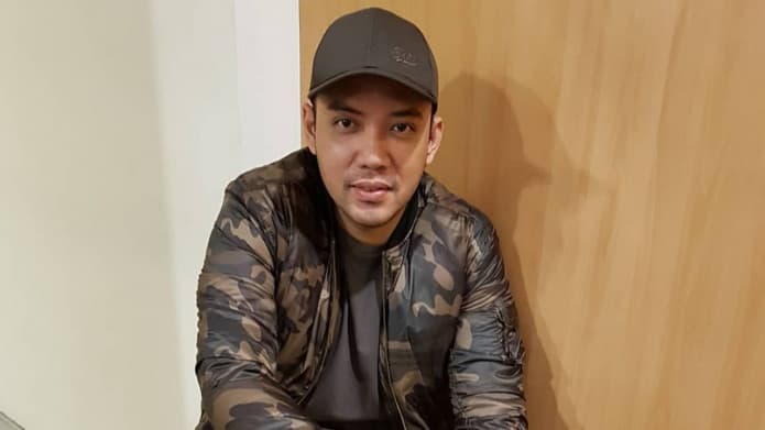 Tak Hanya Ultimatum, Sandy Tumiwa Tantang Pesulap Merah Adu Ilmu