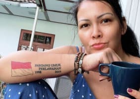 Melanie Subono Protes Putri Candrawathi Tak Ditahan, Bandingkan dengan Vanessa Angel
