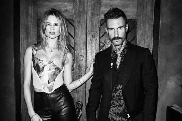 Selamat! Behati Prinsloo Hamil Anak Ketiga Adam Levine