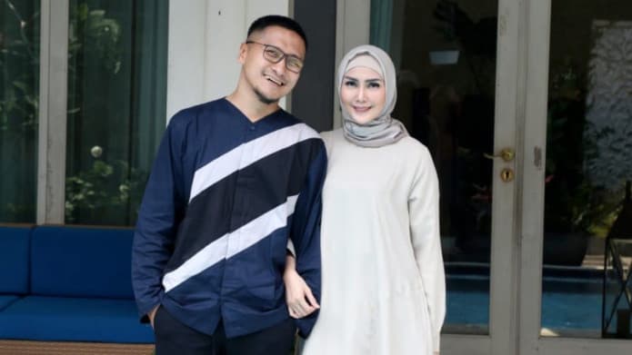 Begini Reaksi Fenita Arie Saat Arie Untung Dikabarkan Poligami