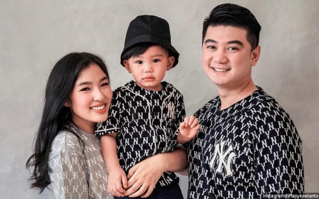 Selamat! Chef Arnold Umumkan Istri Hamil Anak Kedua