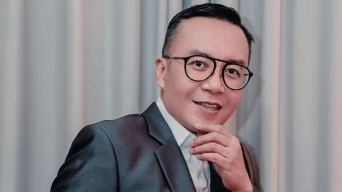 Beginilah Kronologi Ari Lasso Ditinggal Pesawat di Singapura