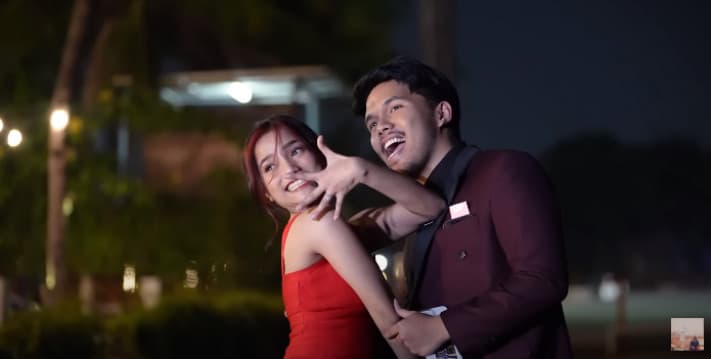 Kenakan Gaun Merah, Fuji Resmi Diikat Thariq?