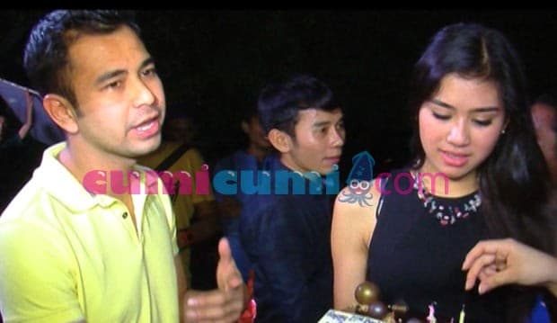 Syahnaz, Raffi Sakit Apa...?