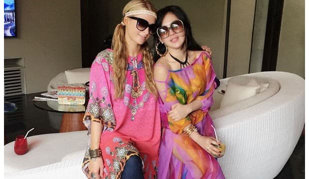 Syahrini 'Copas' Paris Hilton...?