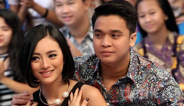 Billy & Lolita Makin Mesra