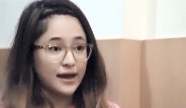 Marshanda dan Pria Misterius
