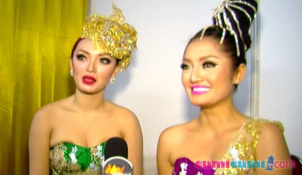 Zaskia 'Mak Comblang' Sibad