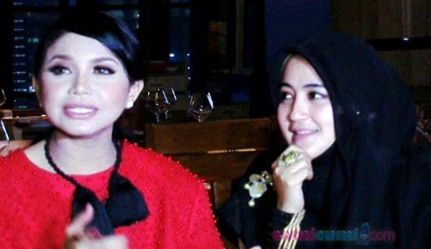 Umi Pipik Ngungsi ke Rumah Rossa