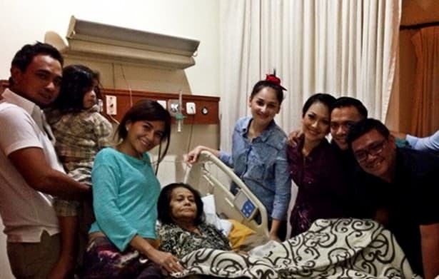 Ibunda Meisya Siregar Meninggal Dunia