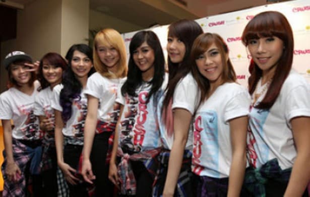Cherrybelle dan Fans Nobar