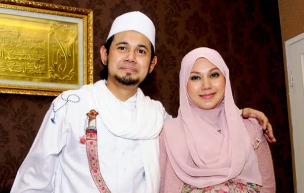 Ini Alasan Puput Melati Gugat Cerai UGB