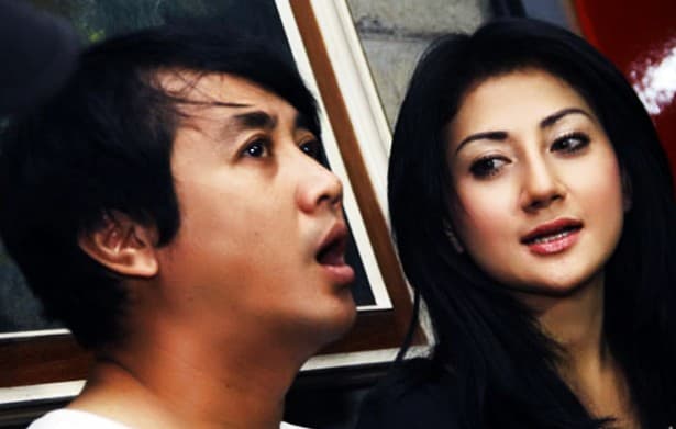 Sidang Cerai Perdana Thomas 'Gigi' 19 Maret