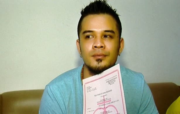 Roby Tremonti Hapus Tato Nama Aurelie Moeremans