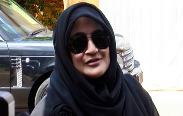 Umi Pipik Buka Travel Umroh dan Haji