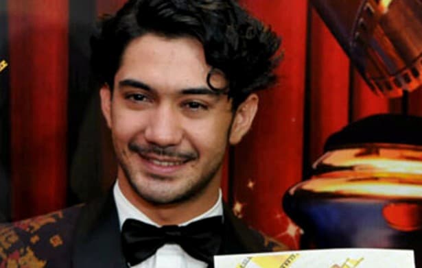 Reza Rahadian Aktor Terbaik FFI 2013