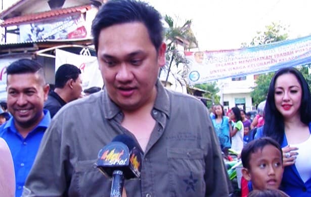 Farhat Abbas Kasihani Anak Dhani