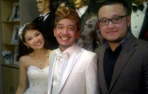 Baju Pengantin Ruben Onsu dan Wenda