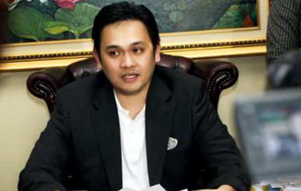 Roy Suryo Lupa Lirik Indonesia Raya, Farhat Abbas Anggap Wajar