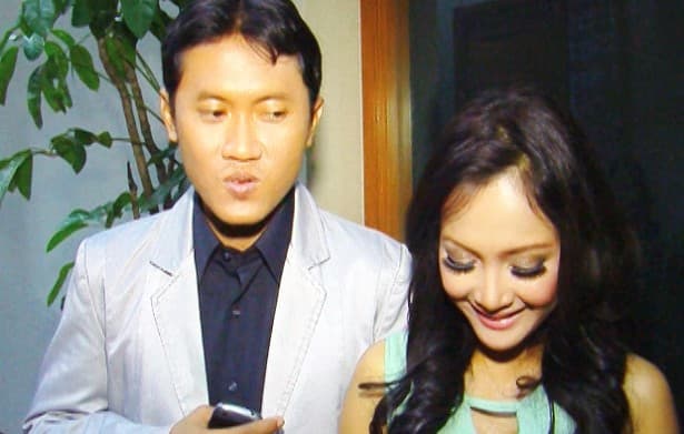 Ibunda Tak Restui Hubungan Arya dan Rosnita