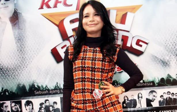 Rossa Mengaku Berat Lepas Jilbab