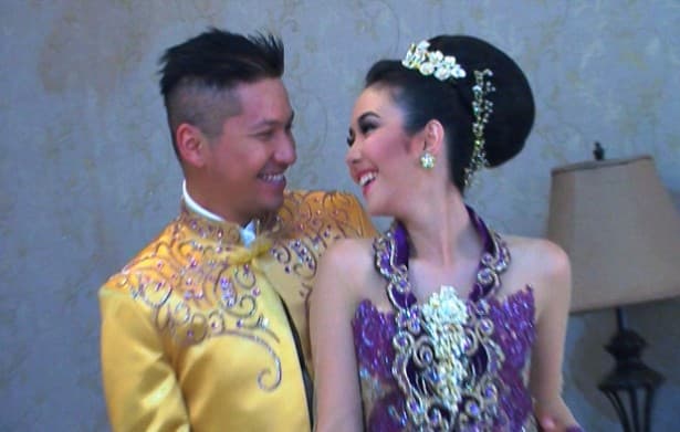 Gading Marten-Gisel Menikah September 2013