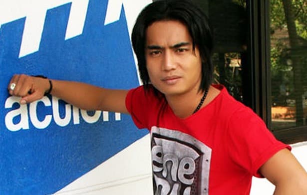 Charly Rayakan Ultah Bersama Penggemar