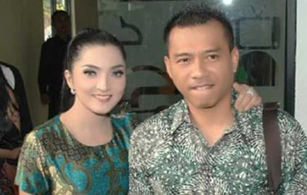 Rumah Anang-Ashanty Dihiasi 60 Pilar