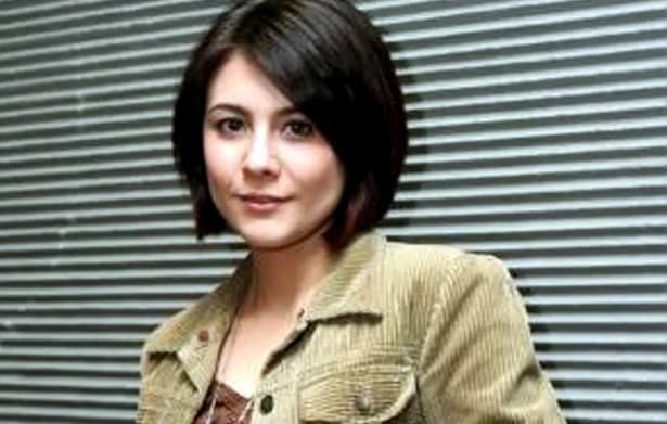 Wulan Guritno Urus Surat Cerai Demi Anak