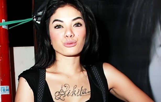 Nikita Mirzani Berani Pose Bugil Asal Dibayar Mahal