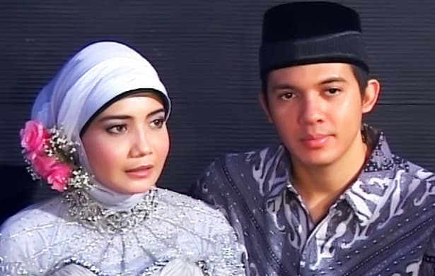Irwansyah & Zaskia Sungkar Tumbang Pulang Umroh