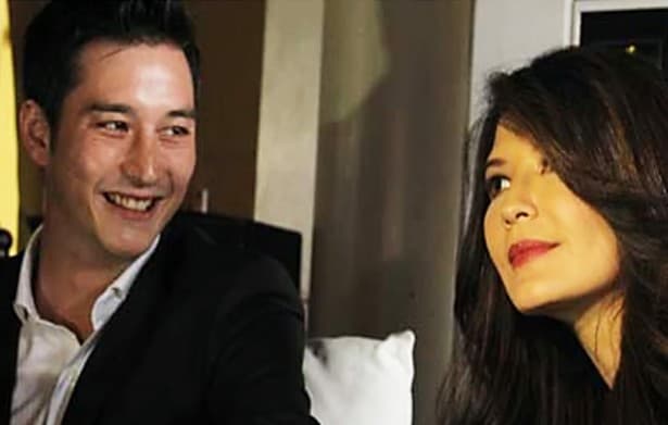 Mike Lewis Berkaca-kaca Umumkan Perceraian