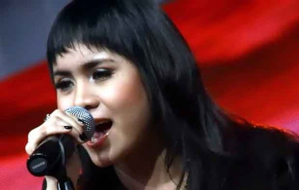 Momo Geisha Jadi Vokalis Baru Peterpan